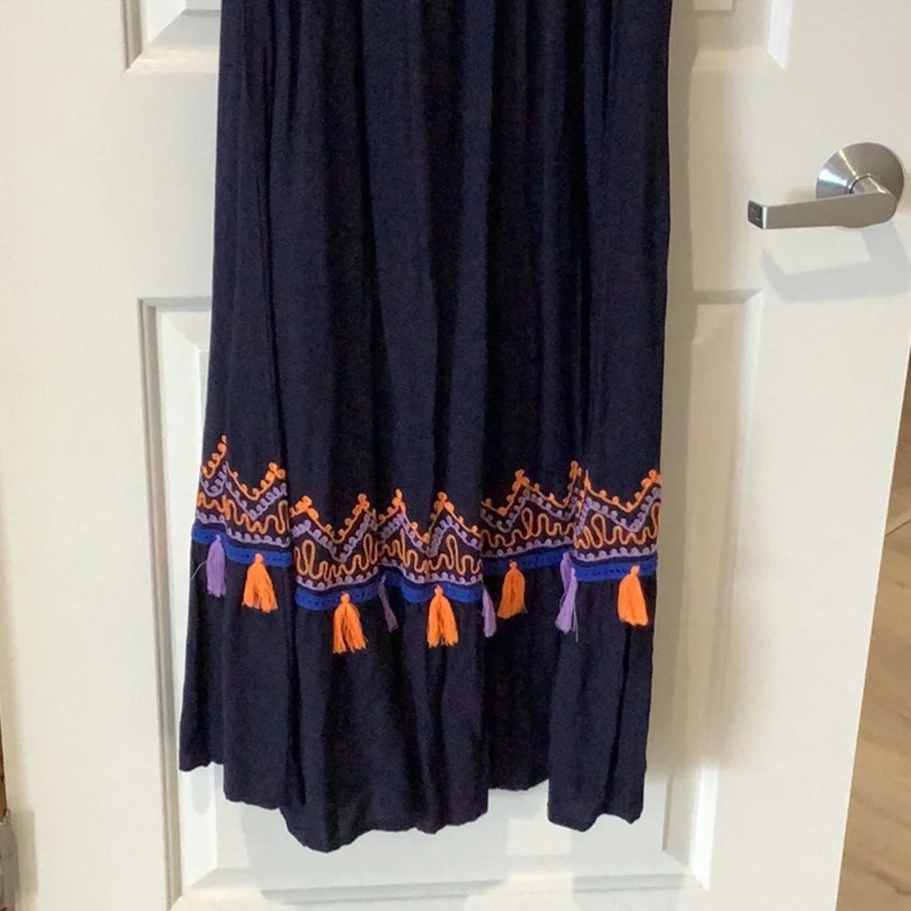 Skemo tassel trim embroidered strapless maxi dress M runs small - Picture 4 of 7